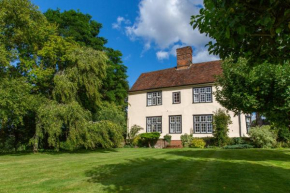 Pounce Hall -Stunning historic home in rural Essex